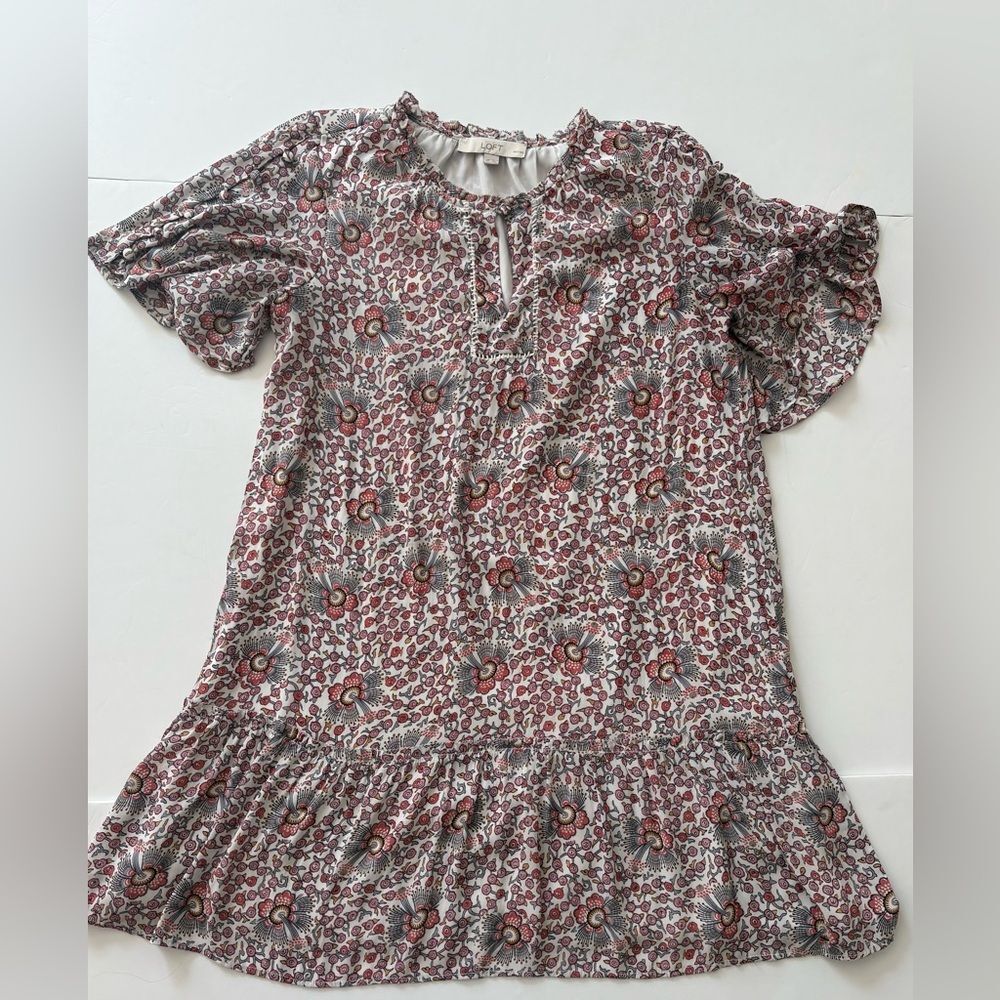 Loft Floral Dress Ruffle Sleeves Medium Petite